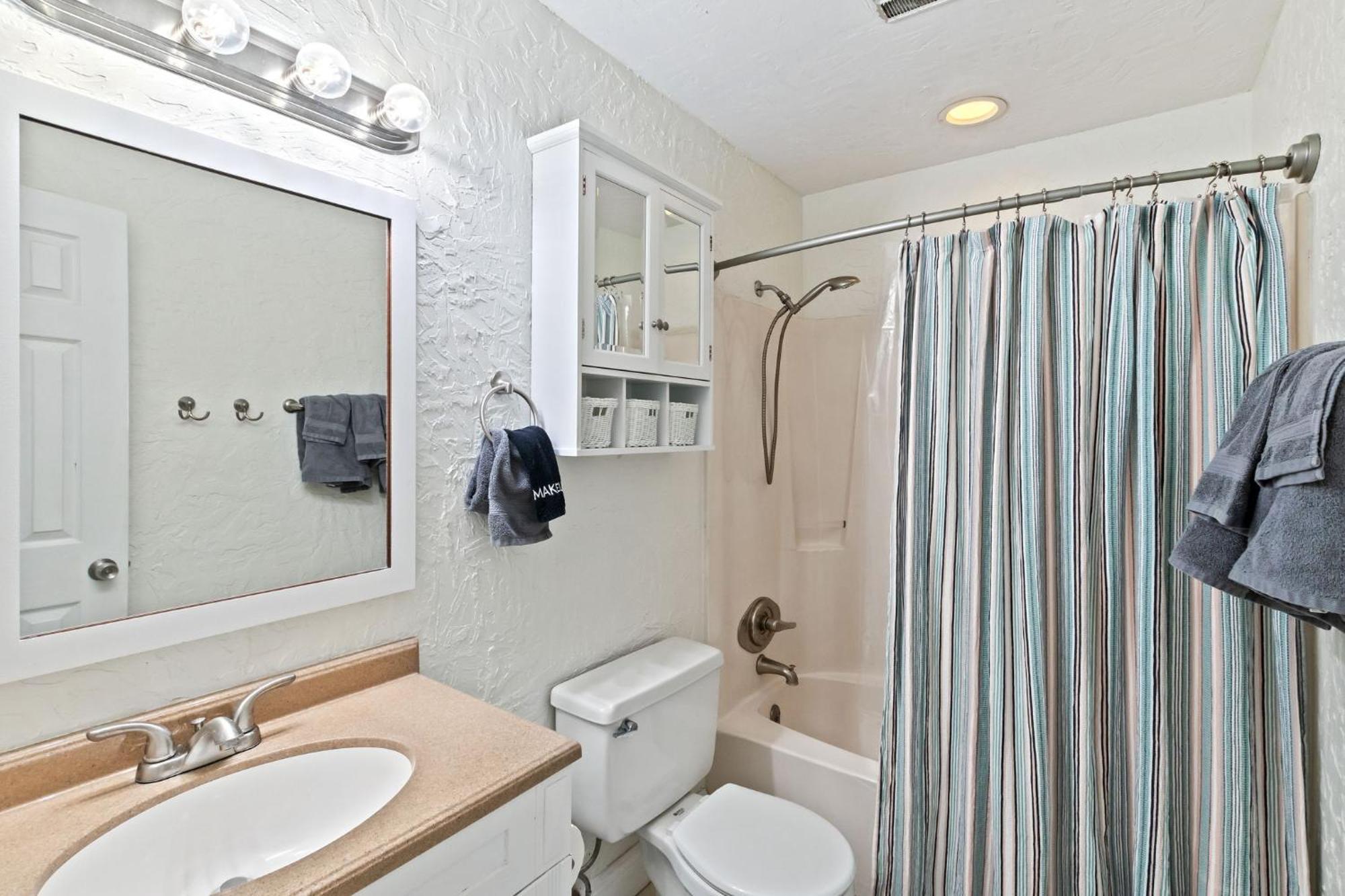 2-Bedroom Condo On Gulf Shores Beach W/Pool Exterior photo