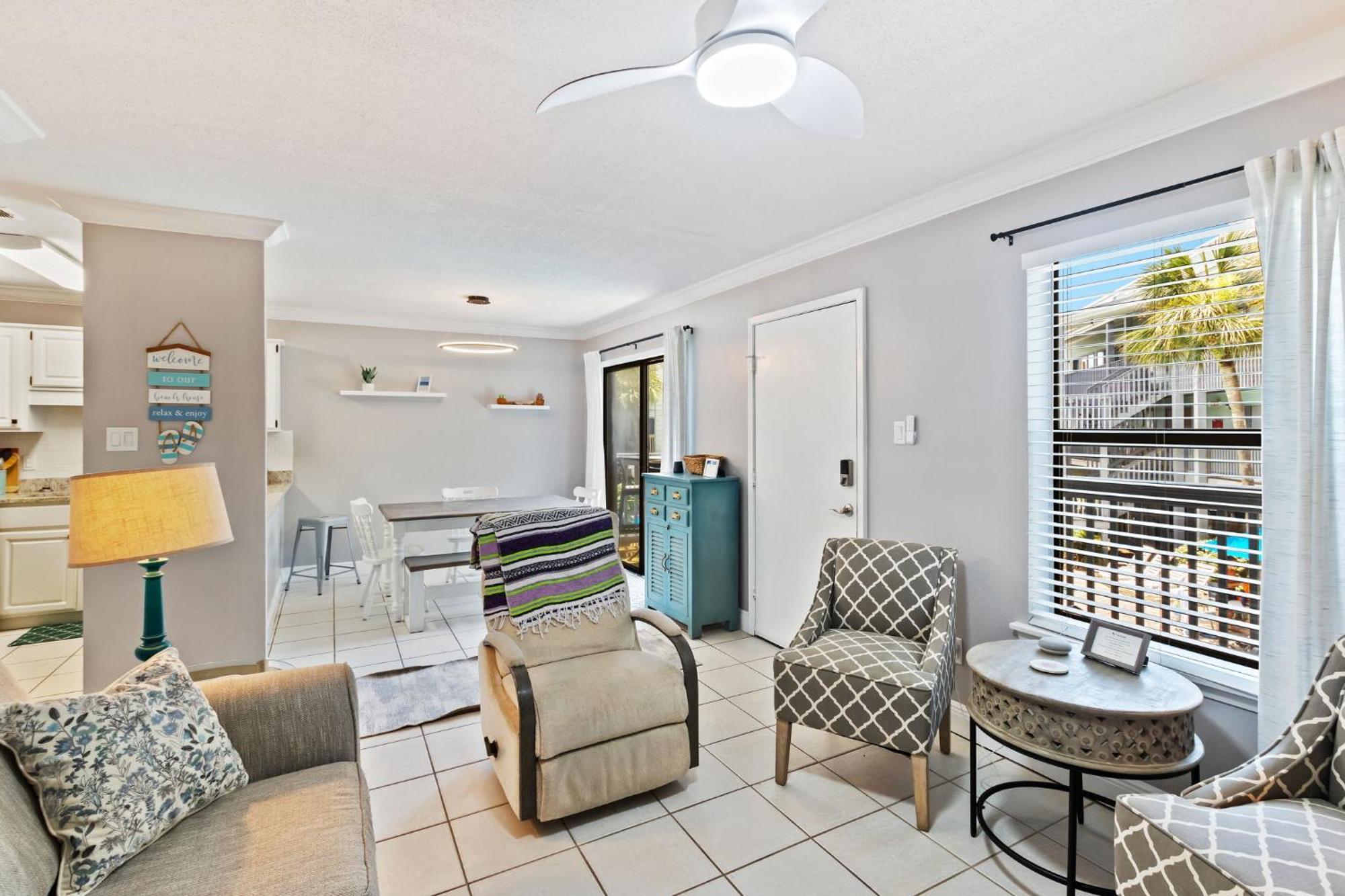 2-Bedroom Condo On Gulf Shores Beach W/Pool Exterior photo